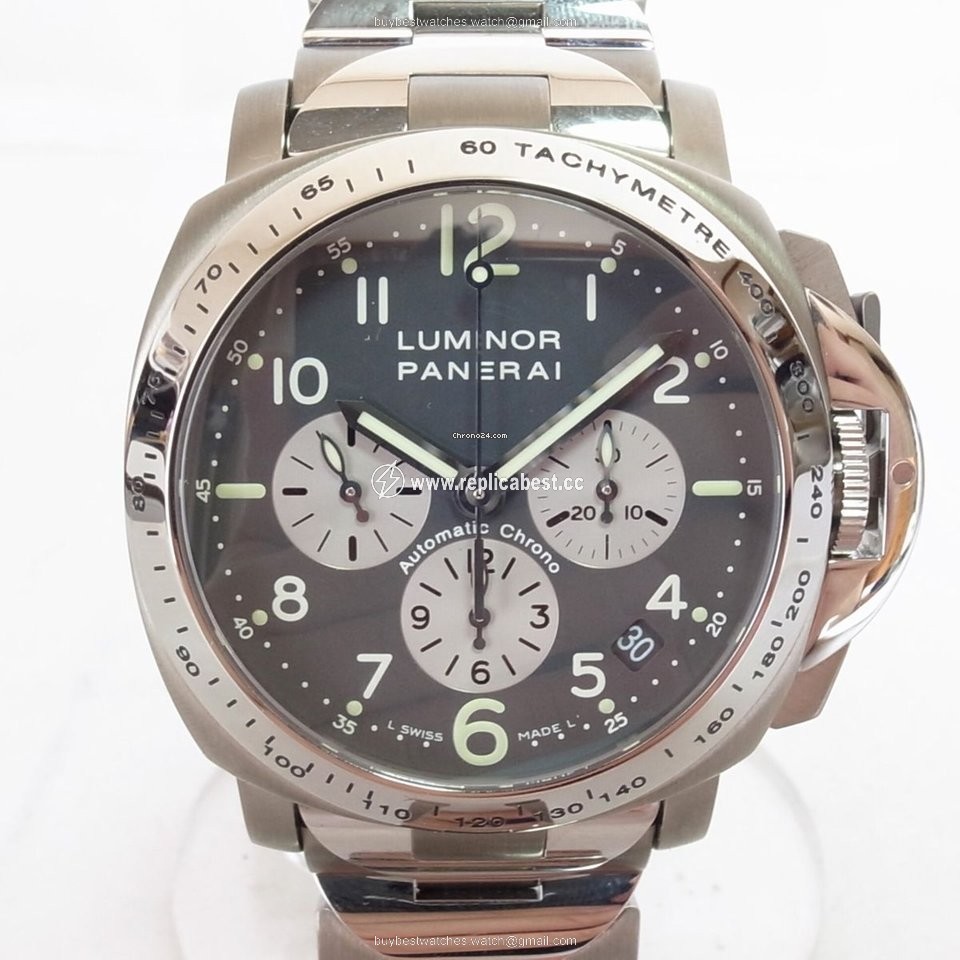 Panerai Luminor Chrono Mens watch Unisex Automatic Titanium PAM00122
