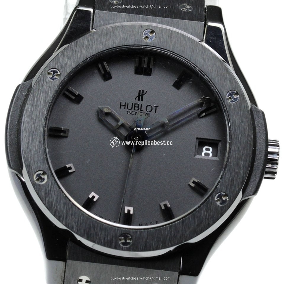 Hublot Classic Fusion Quartz Womens watch Quartz Ceramic 581.CM.1110.CM
