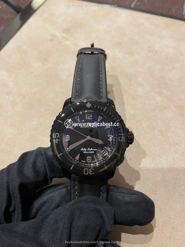 Blancpain Fifty Fathoms Mens watch Unisex Automatic Steel 5015-11C30-52A