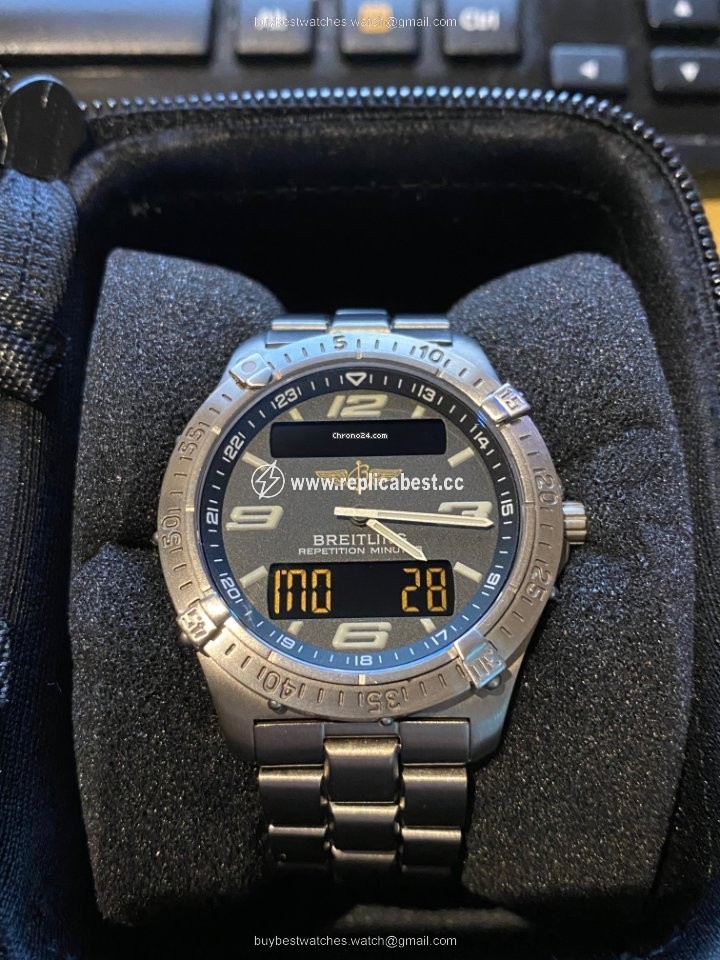 Breitling Aerospace Mens watch Unisex Quartz Titanium E65362