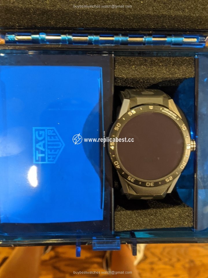 TAG Heuer Connected Mens watch Unisex Quartz Titanium SAR8A80.FT6045