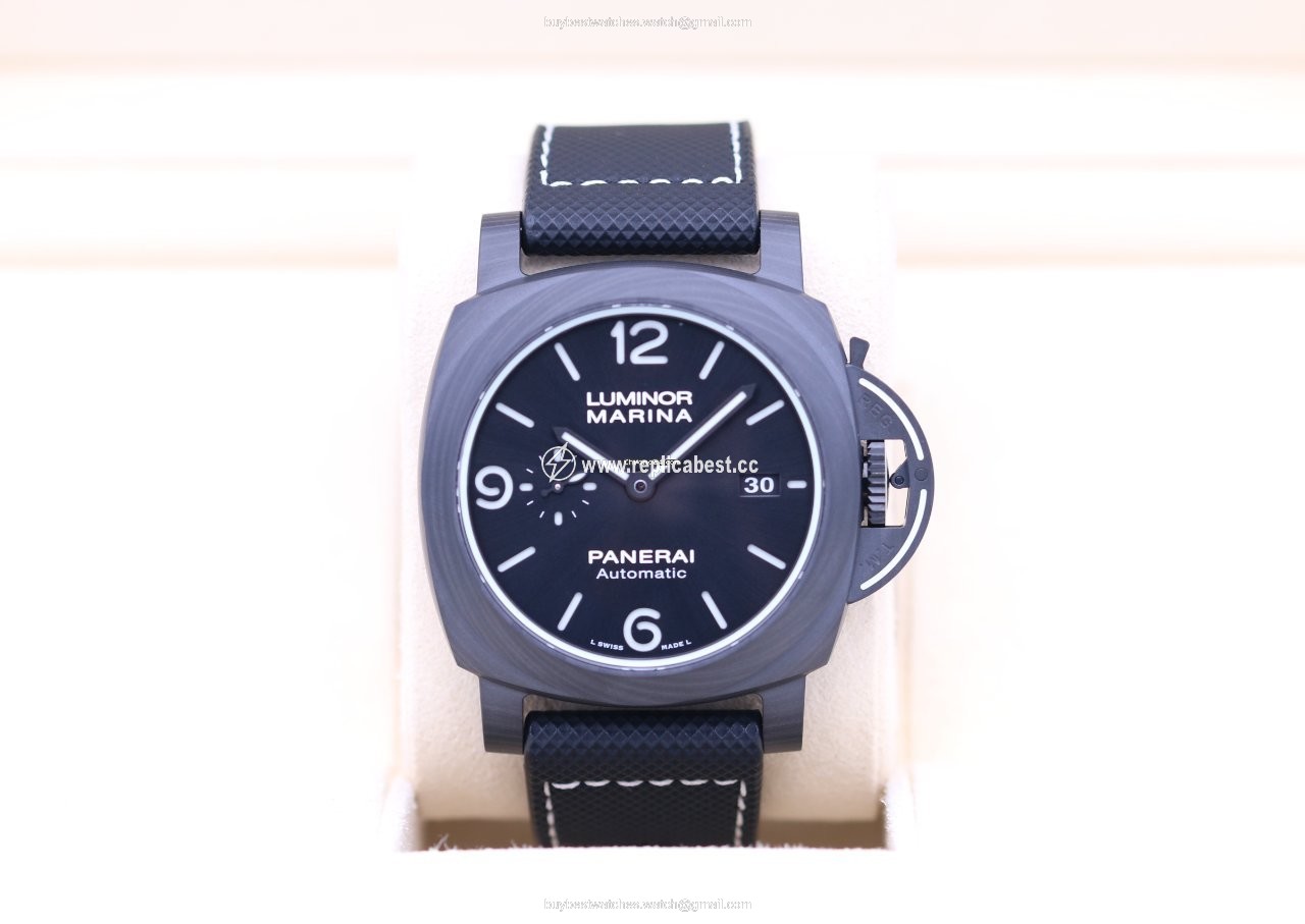 Panerai Luminor Marina Mens watch Unisex Automatic Carbon PAM 01118
