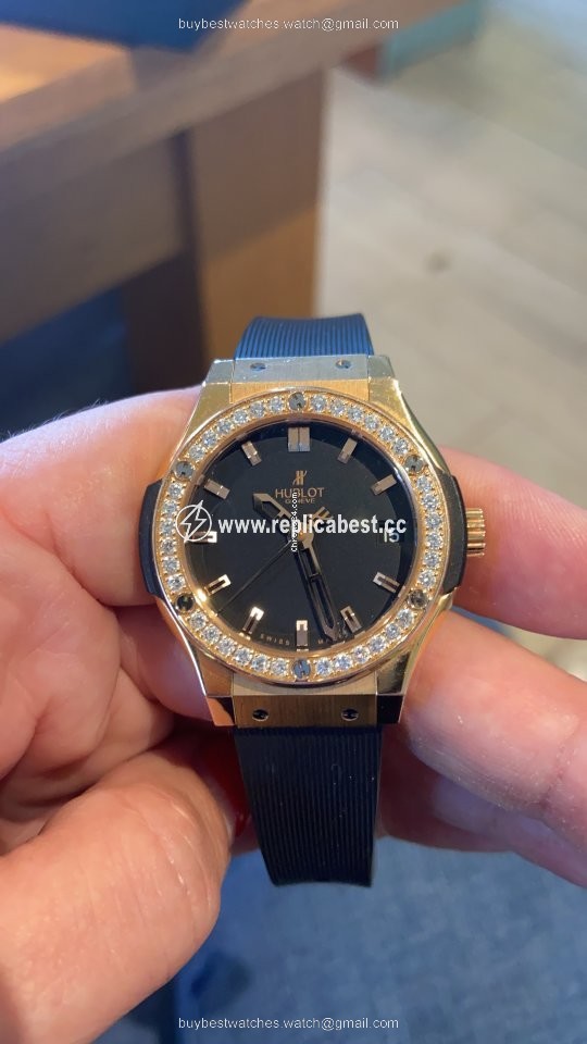 Hublot Classic Fusion Quartz Womens watch Quartz 581.OX.1180.RX.1104