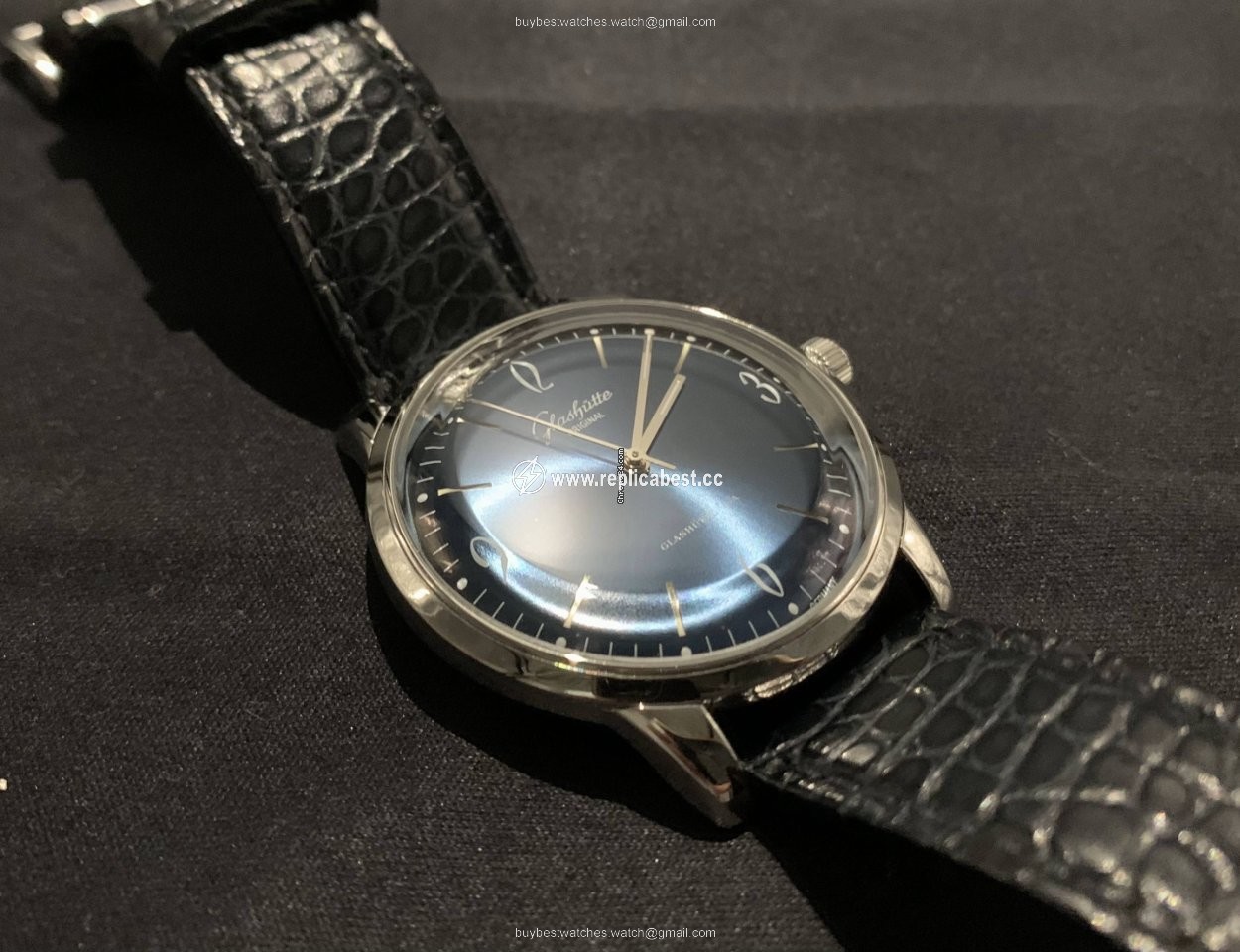 Glashutte Original Sixties Mens watch Unisex Automatic 1-39-52-01-02-04