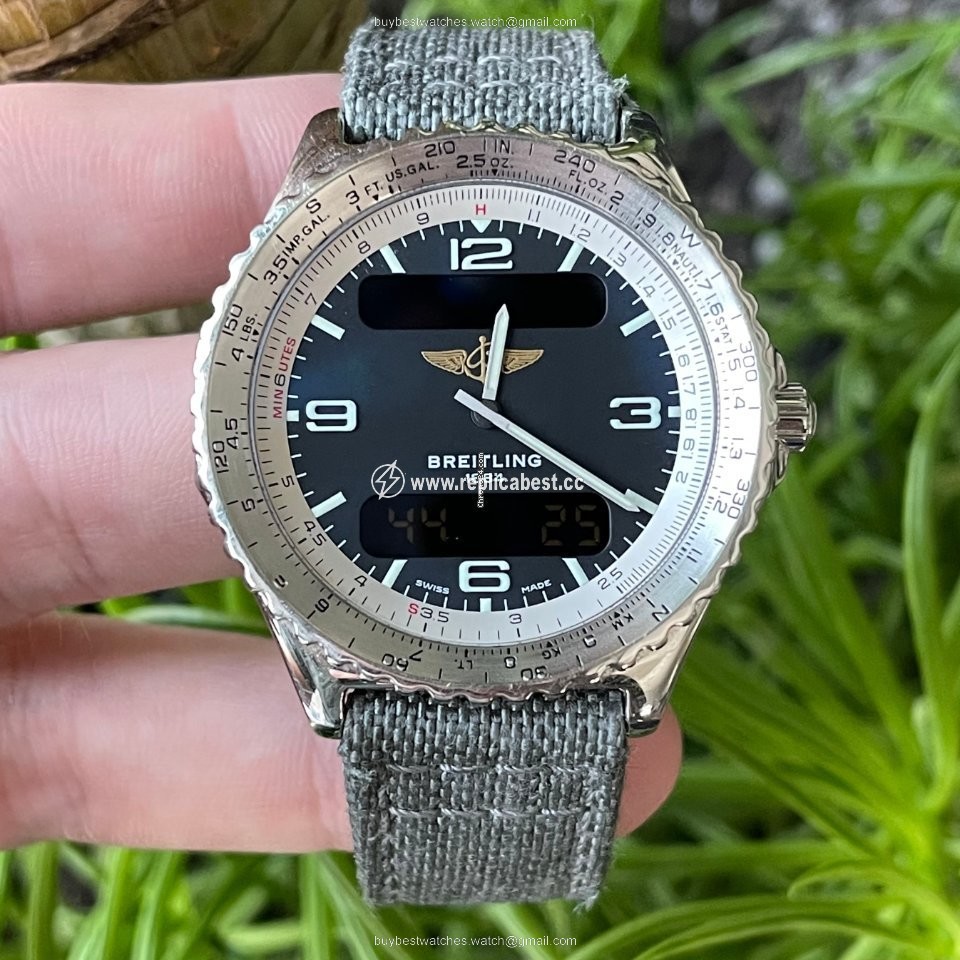Breitling Chronospace Mens watch Unisex Quartz Steel A56012.1