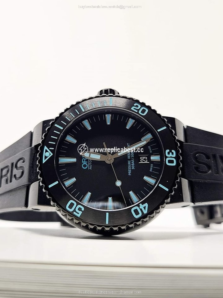 Oris Aquis Date Mens watch Unisex Automatic Steel 01 733 7653 4725-07 4 26 34BEB