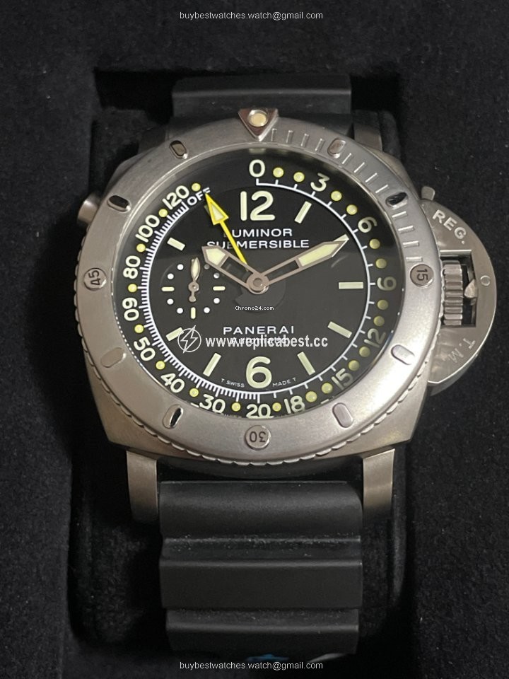 Panerai Luminor Submersible 1950 Depth Gauge Mens watch Unisex Automatic Titanium PAM 00193