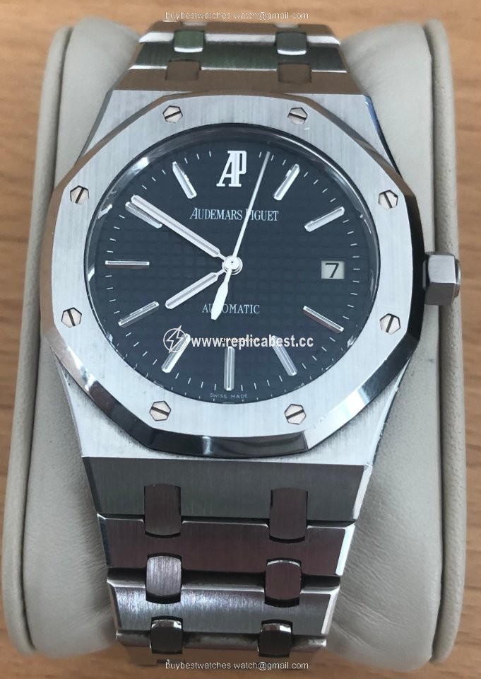 Audemars Piguet Royal Oak Selfwinding Mens watch Unisex Automatic Steel 15300ST.OO.1220ST.02