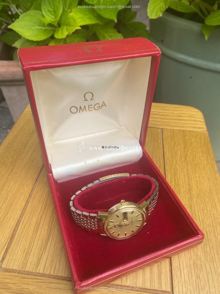 Omega Constellation Mens watch Unisex Automatic Gold Steel 1068