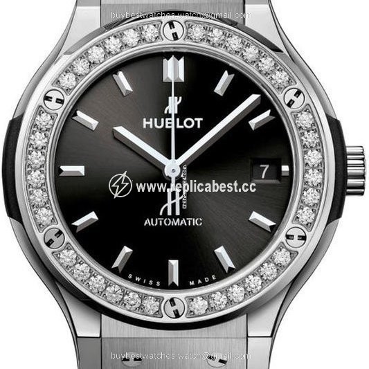 Hublot Classic Fusion 45, 42, 38, 33 mm Womens watch Automatic Titanium 565.NX.1470.LR.1204