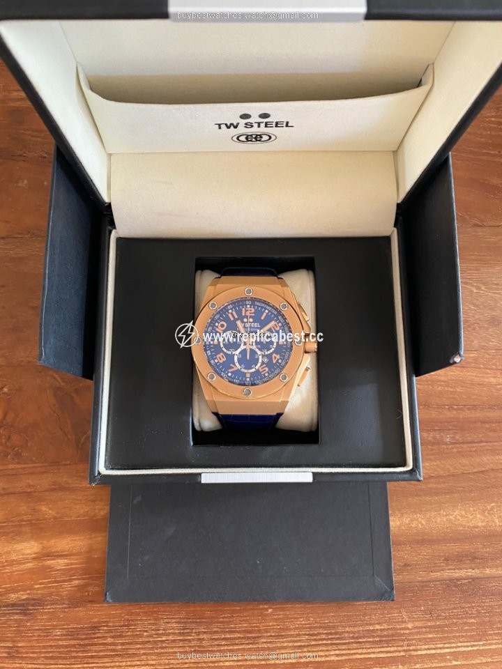 TW Steel Mens watch Unisex Quartz CE4004