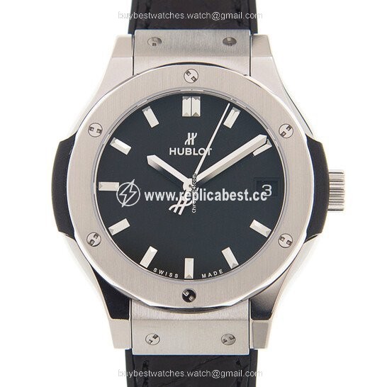 Hublot Classic Fusion Quartz Mens watch Unisex Automatic Titanium 581.NX.1171.LR
