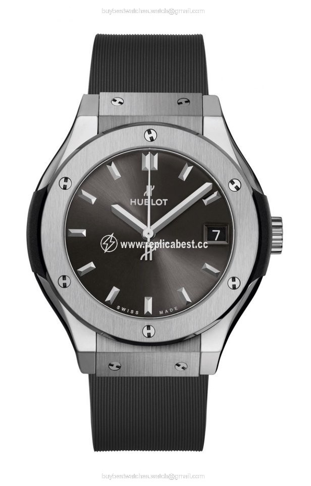 Hublot Classic Fusion Racing Grey Mens watch Unisex Automatic Titanium 581.NX.7071.RX
