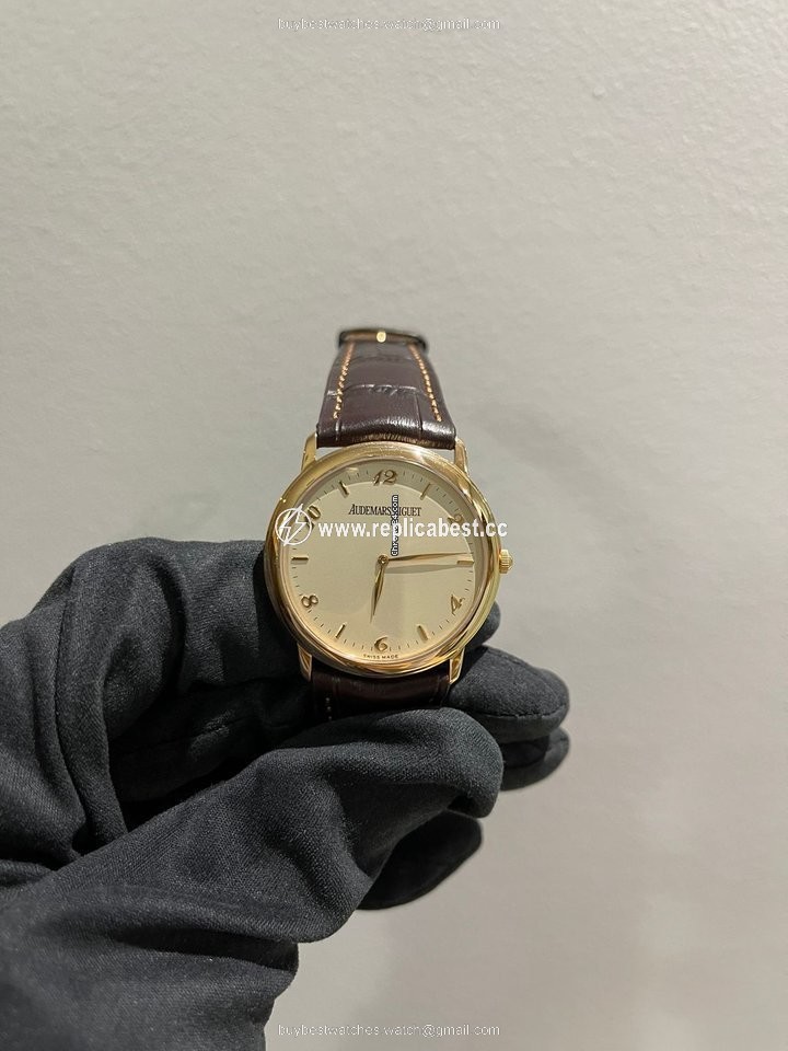 Audemars Piguet Mens watch Unisex Rose gold 14894OR.OO.A002XX.01