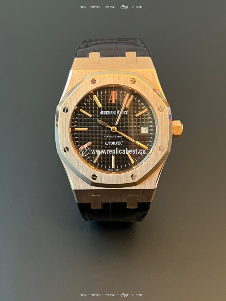 Audemars Piguet Royal Oak Selfwinding Mens watch Unisex Automatic Rose gold 15300OR.OO.D002CR.01