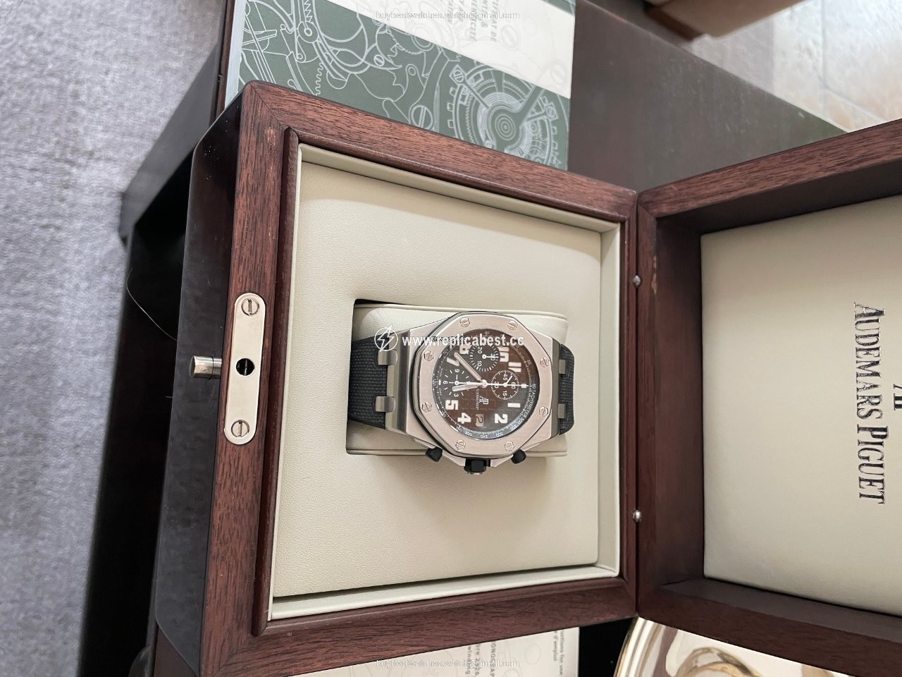 Audemars Piguet Royal Oak Offshore Chronograph Mens watch Unisex Automatic Steel 26020ST.OO.D001IN.01.A