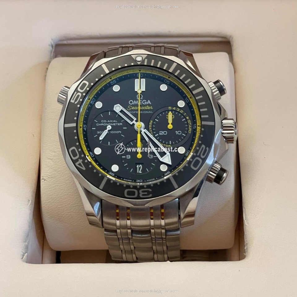 Omega Seamaster Diver 300 M Mens watch Unisex Automatic Steel 212.30.44.50.01.002