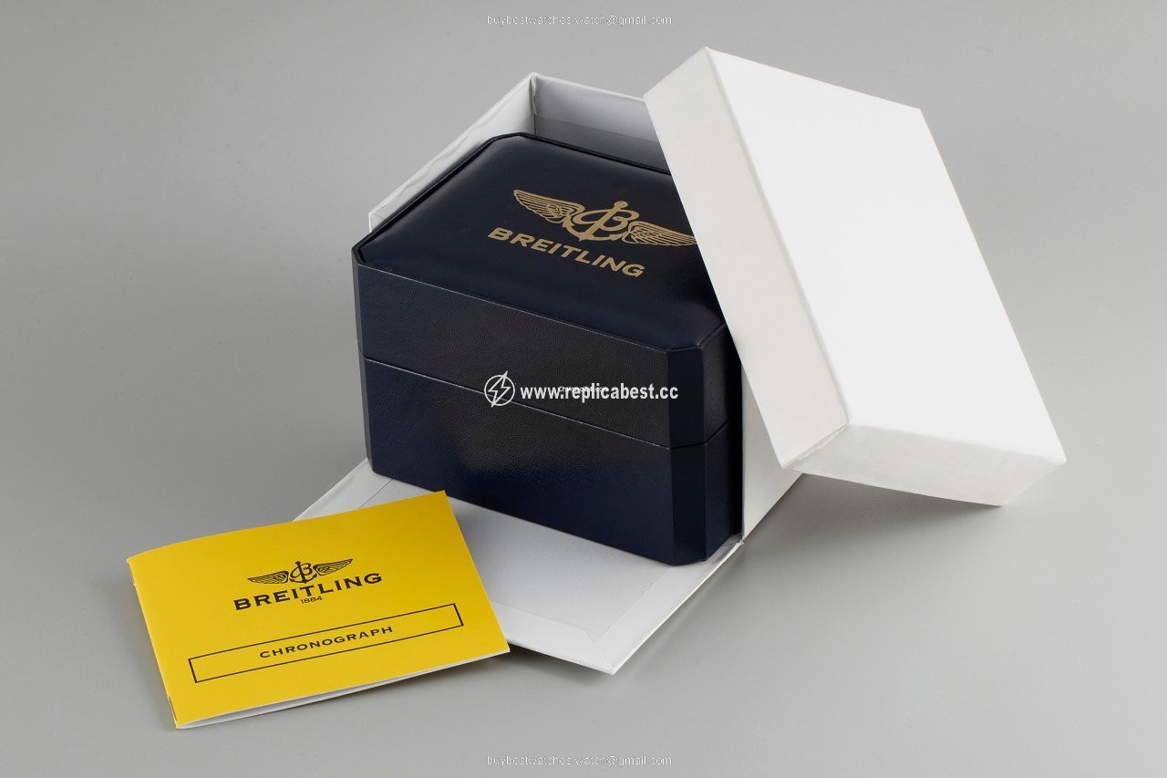 Breitling Chronomat Mens watch Unisex Automatic Gold Steel 81.950