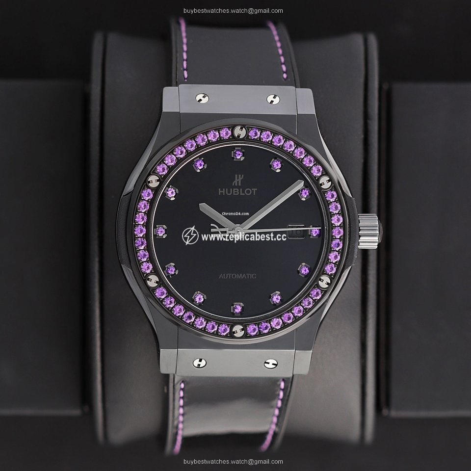 Hublot Classic Fusion 45, 42, 38, 33 mm Automatic Ceramic 542.cs.1210.vr.1205