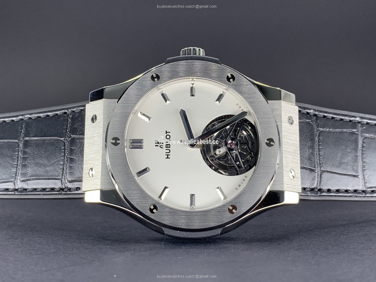 Hublot Classic Fusion 45, 42, 38, 33 mm Automatic Titanium 505.NX.2610.LR