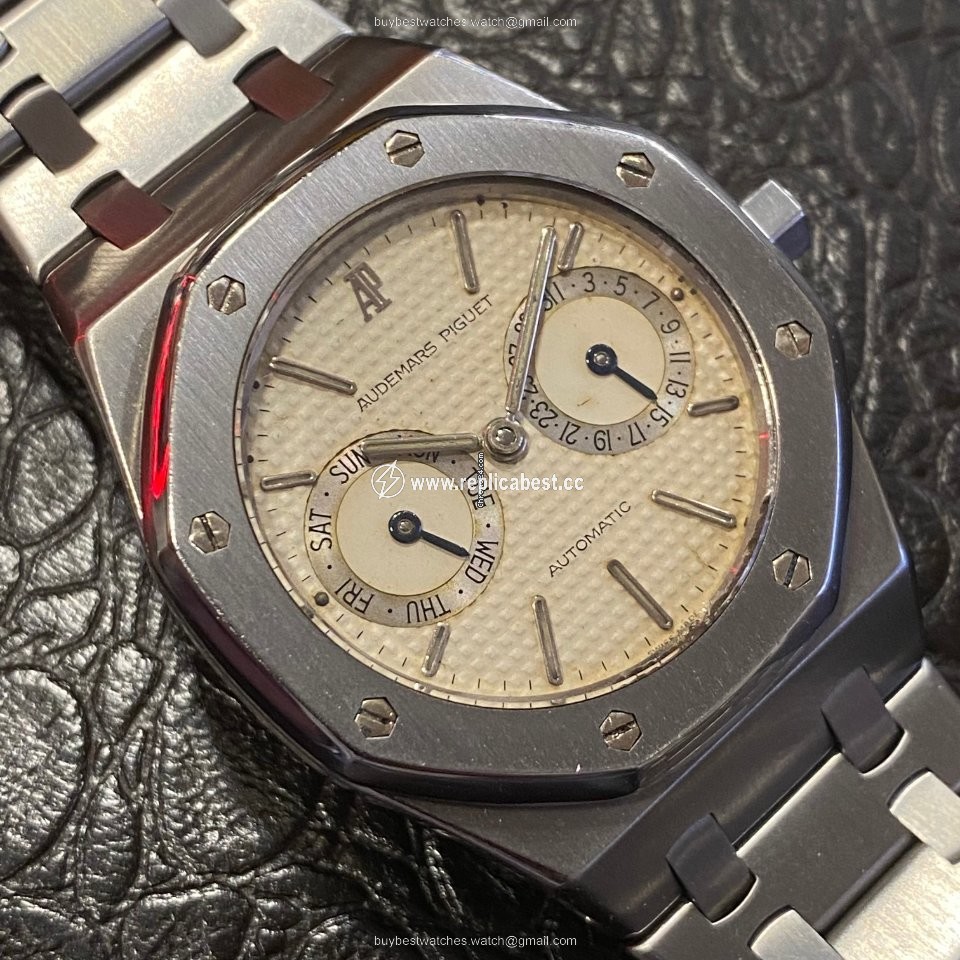 Audemars Piguet Royal Oak Day-Date Mens watch Unisex Automatic Steel 25572ST.OO.0789ST.01