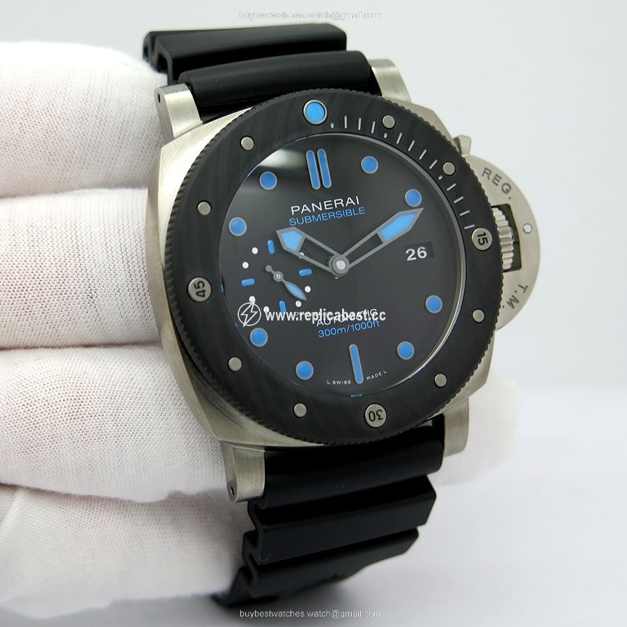 Panerai Luminor Submersible Mens watch Unisex Automatic Carbon PAM 799