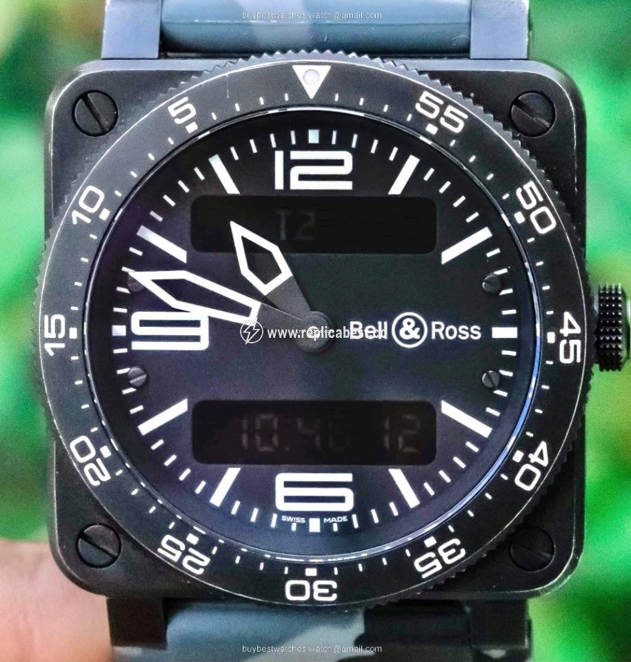 Bell & Ross BR 03 Mens watch Unisex Quartz Steel BR0392-AVIA-CA