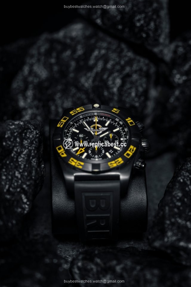 Breitling Chronomat GMT Mens watch Unisex Automatic Steel MB0410