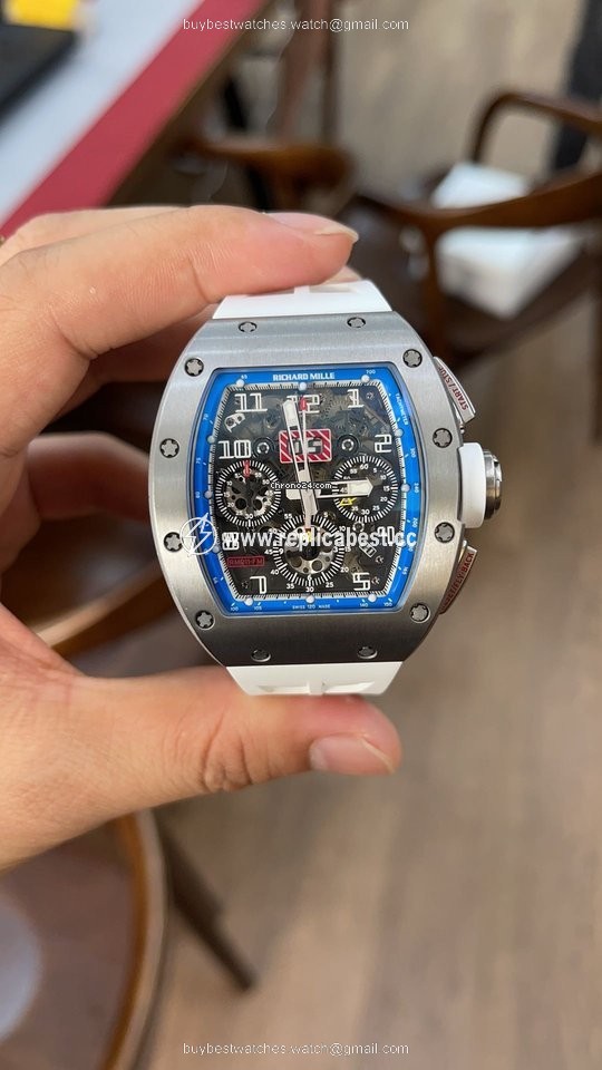 Richard Mille RM 011 Mens watch Unisex Automatic Titanium Richard Mille Flyback Chronograph Rm RM011-02
