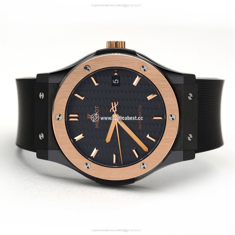 Hublot Classic Fusion 45, 42, 38, 33 mm Mens watch Unisex Automatic Ceramic 511.CO.1781.RX