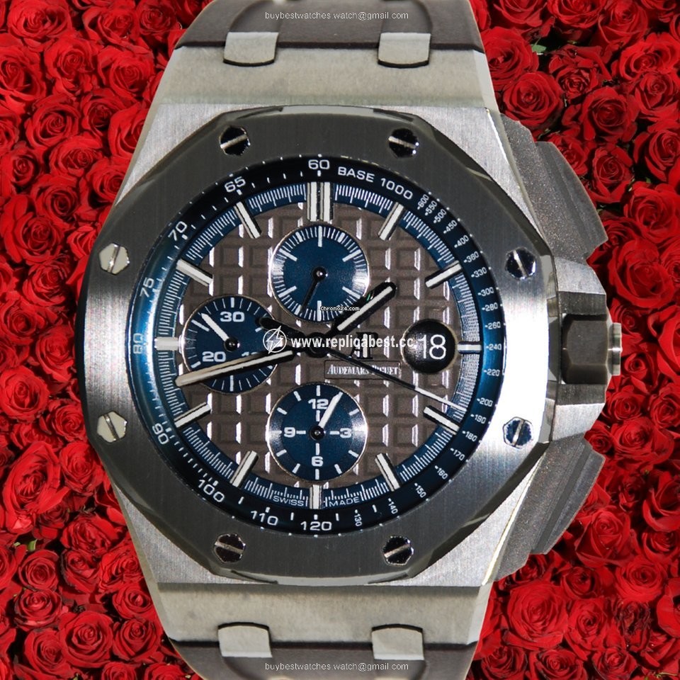 Audemars Piguet Royal Oak Offshore Chronograph Mens watch Unisex Automatic Titanium 26400.IO.OO.A004CA.02