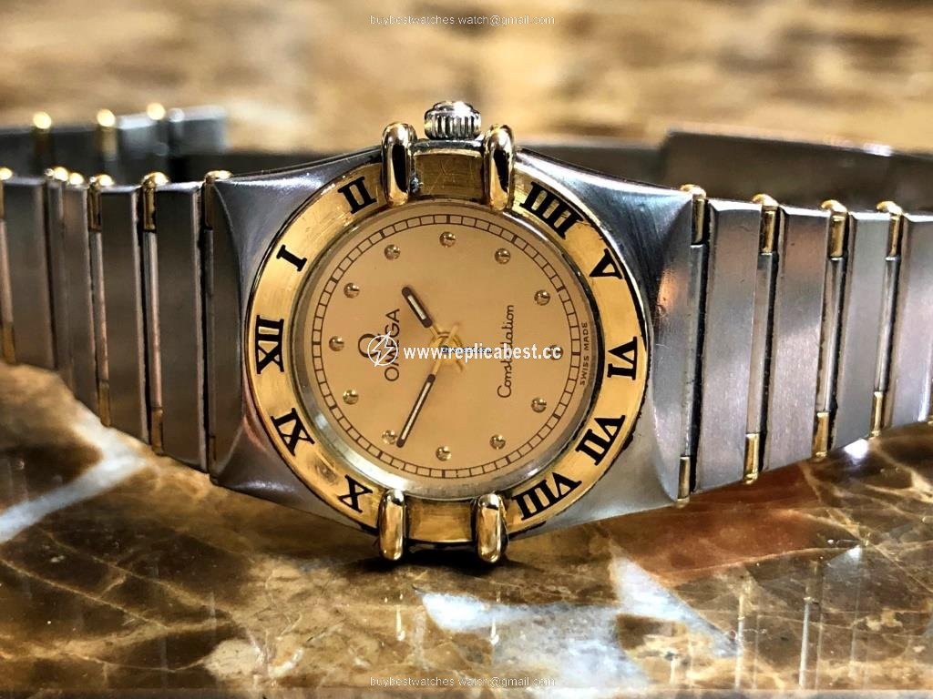 Omega Constellation Quartz Womens watch Quartz Gold Steel 1262.70.00