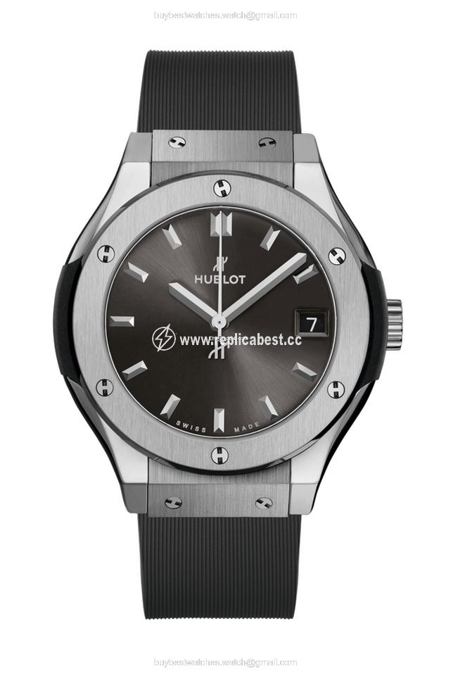 Hublot Classic Fusion Racing Grey Mens watch Unisex Quartz Titanium 581.NX.7071.RX