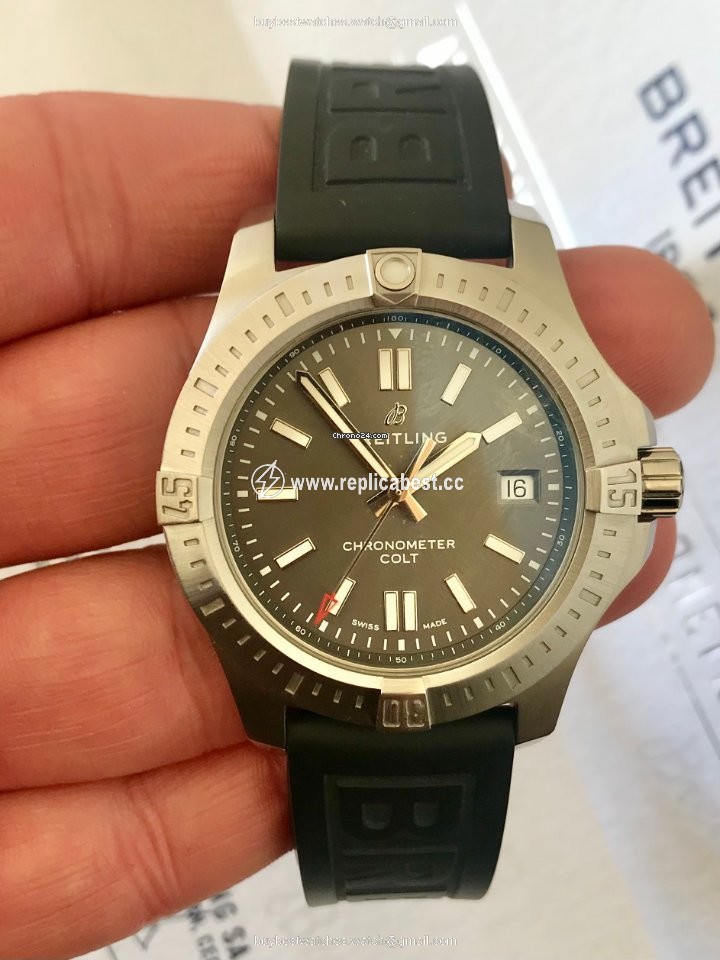 Breitling Chronomat Colt Mens watch Unisex Automatic Steel A17313101F1S1