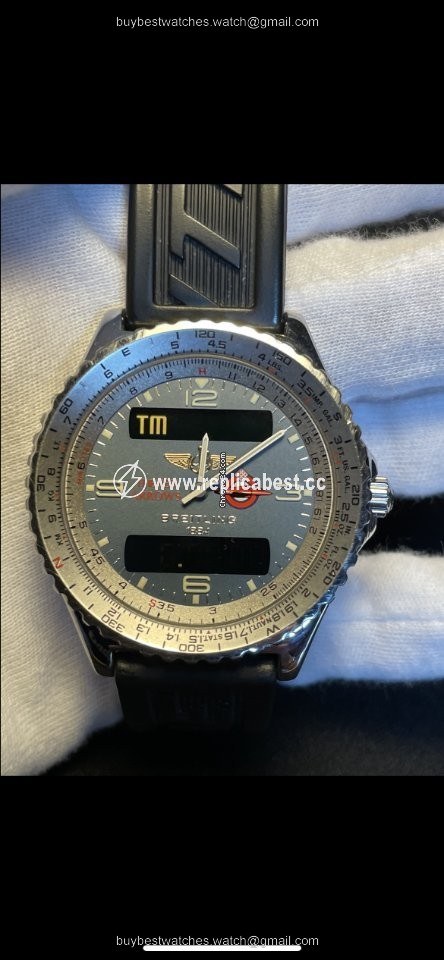 Breitling Chronospace Mens watch Unisex Quartz A56012