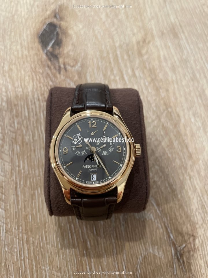 Patek Philippe Annual Calendar Mens watch Unisex Automatic Yellow gold 5146J-010