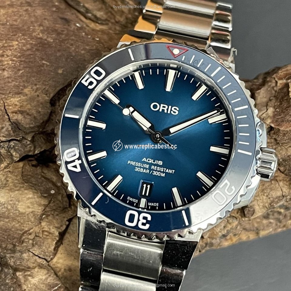 Oris Aquis Date Automatic Steel 0173377324185