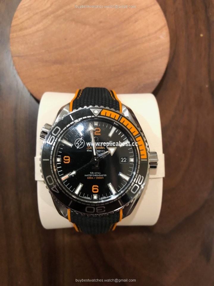 Omega Seamaster Planet Ocean Mens watch Unisex 21532442101001