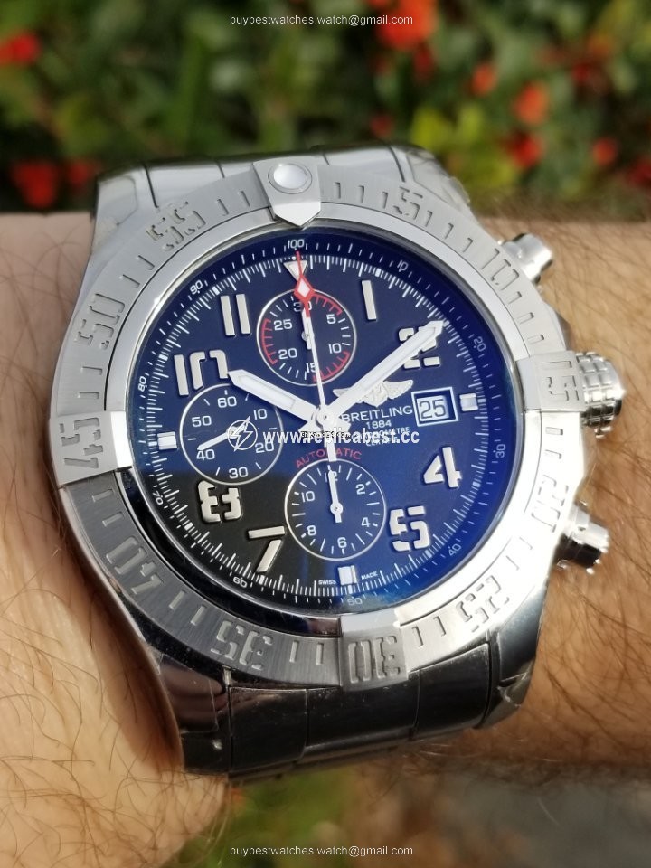 Breitling Super Avenger II Mens watch Unisex Automatic Steel A13371111B2A1