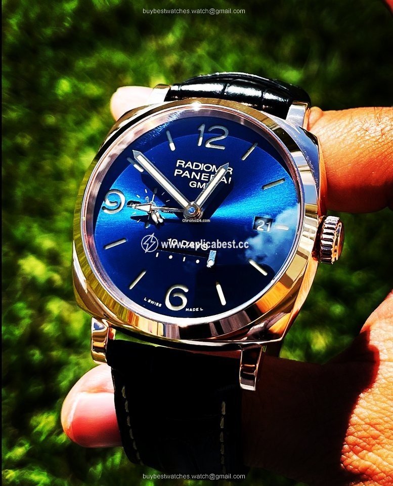Panerai Special Editions Mens watch Unisex Automatic Rose gold PAM 00659