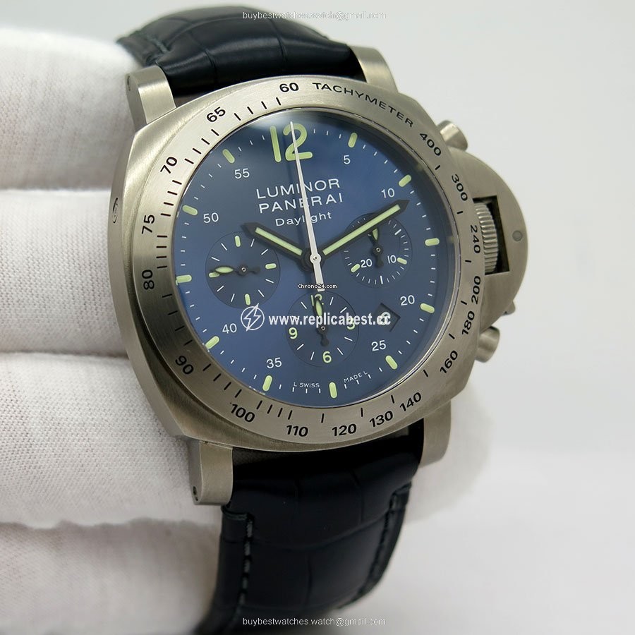 Panerai Luminor Chrono Titanium PAM 326