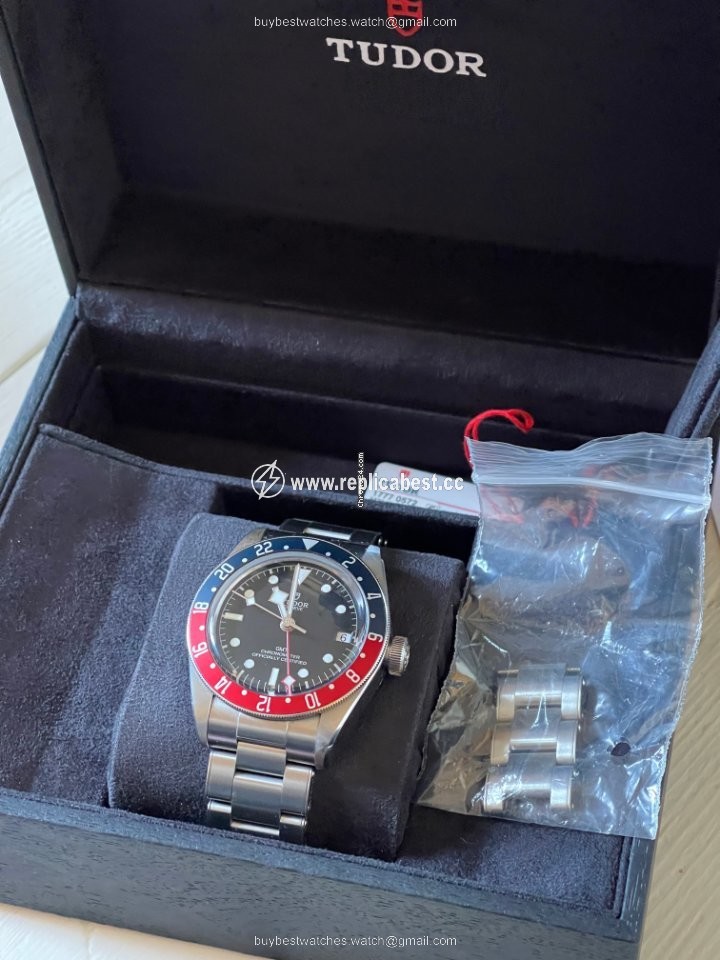 Tudor Black Bay GMT Mens watch Unisex Automatic Steel 79830RB