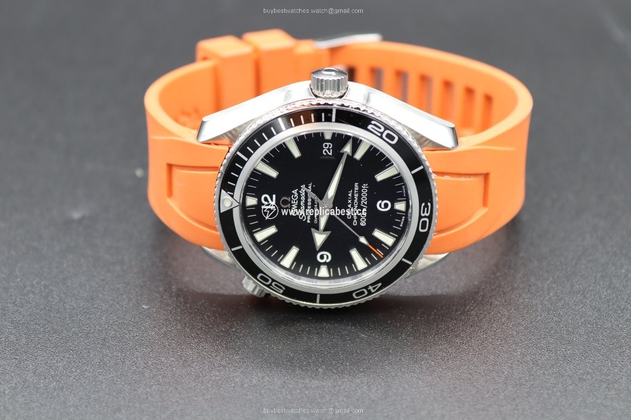 Omega Seamaster Planet Ocean Mens watch Unisex Automatic Steel 29015091
