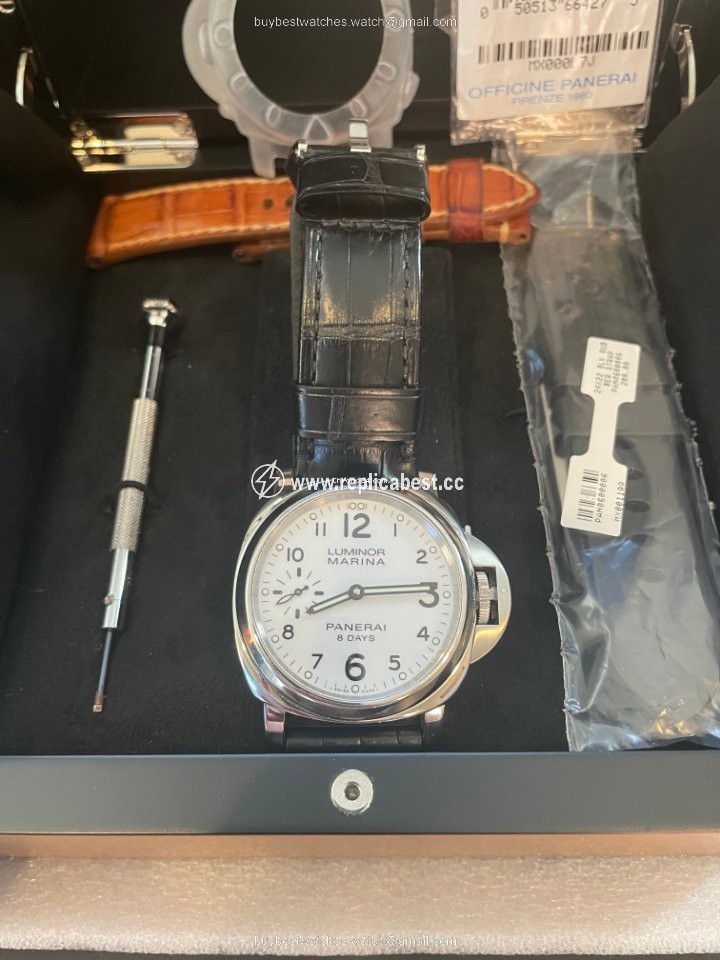 Panerai Luminor Marina 8 Days Mens watch Unisex Manual winding Steel PAM 00563
