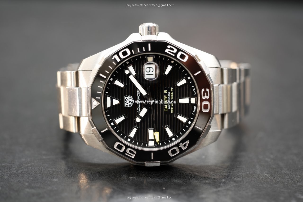 TAG Heuer Aquaracer 300M Automatic Steel WAY201A