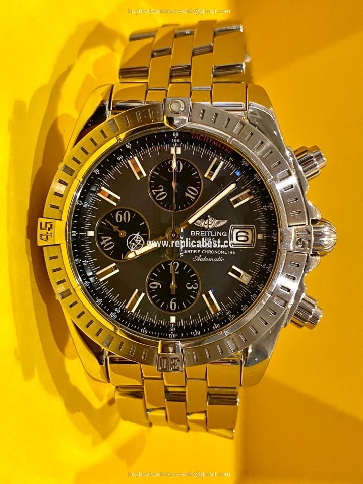 Breitling Chronomat Evolution Mens watch Unisex Automatic Steel A1335611 F517