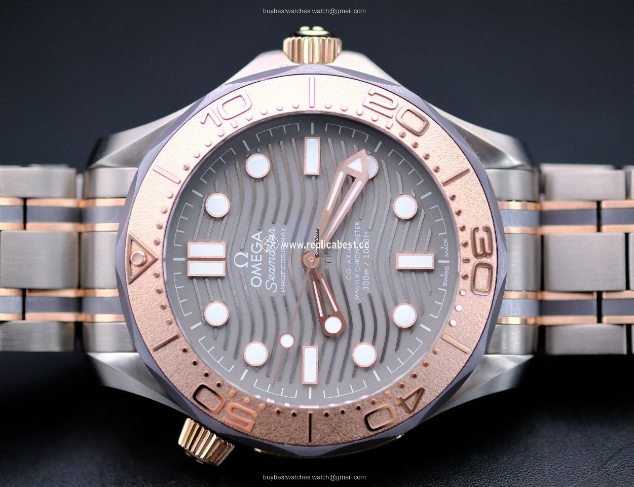 Omega Seamaster Diver 300 M Mens watch Unisex Automatic Titanium 210.60.42.20.99.001