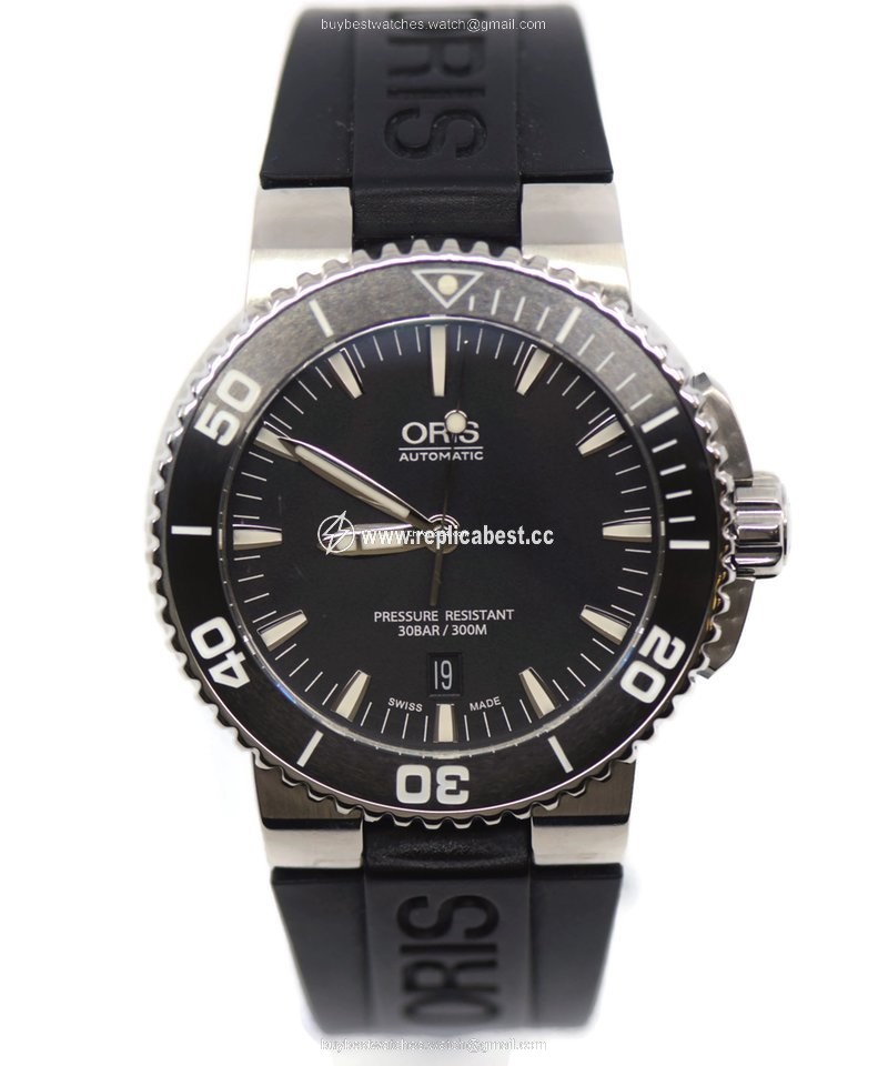 Oris Aquis Date Mens watch Unisex Automatic Steel 01 733 7653 4154-07 8 26 01PEB