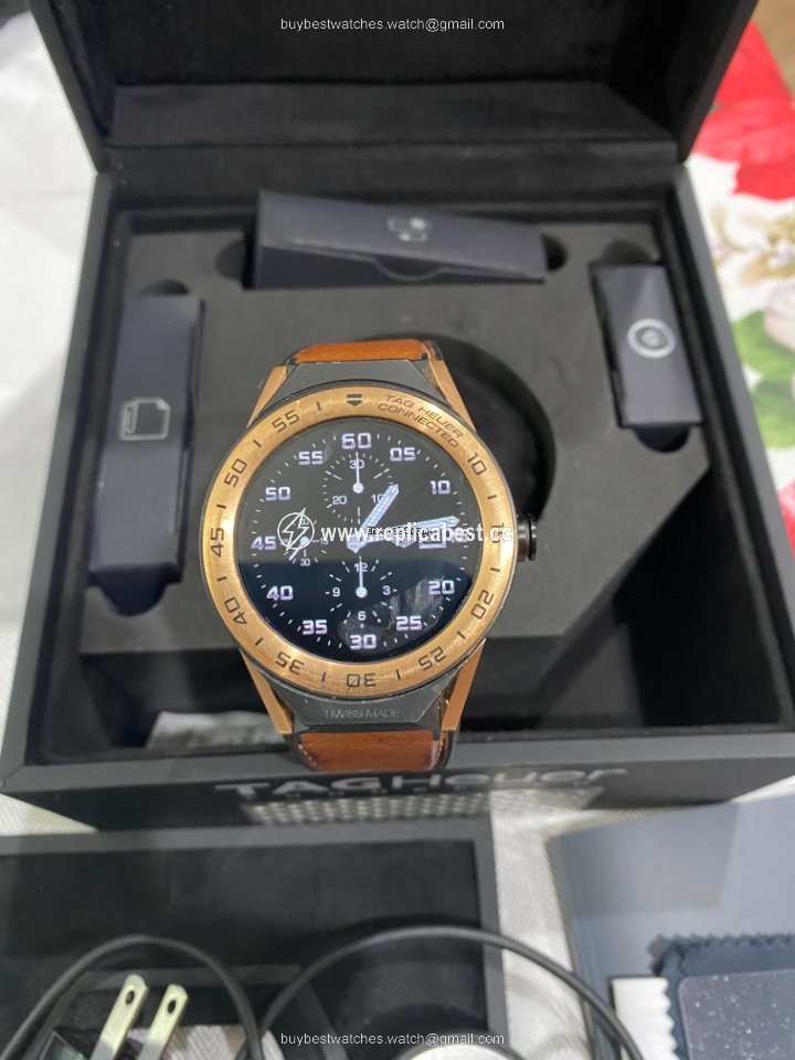 TAG Heuer Connected Mens watch Unisex Quartz Rose gold SBF8A5000.32FT6110