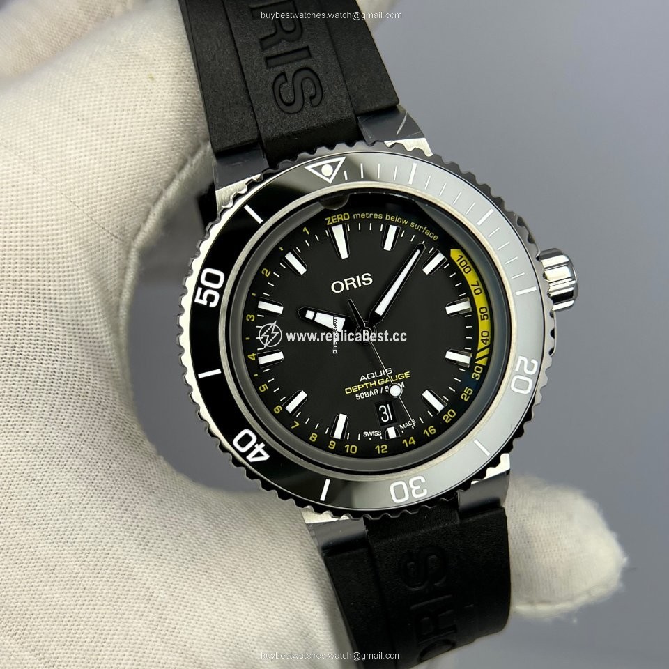 Oris Aquis Depth Gauge Mens watch Unisex Automatic Steel 01 733 7755 4154-Set RS